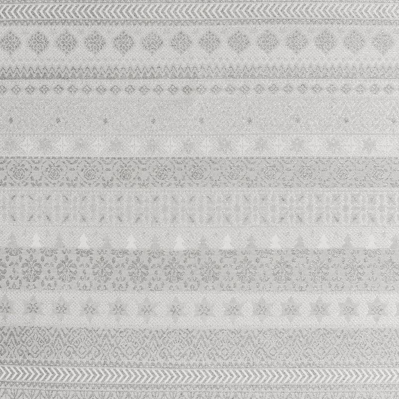 Jacquard blanc motif hiver scandinave argenté