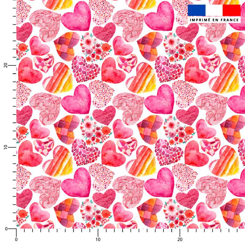 Petits coeurs fantaisie multicolores - Fond blanc